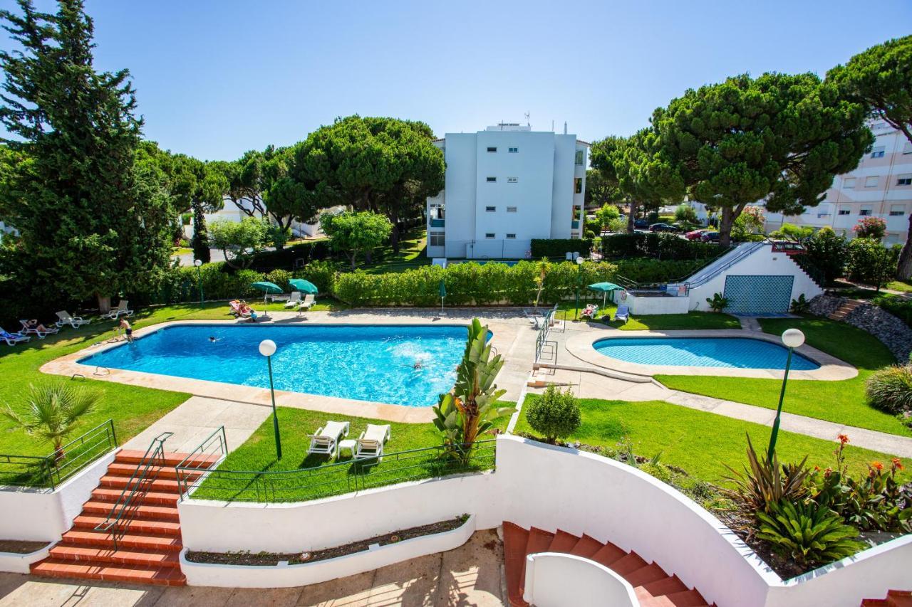 Apartmán Host Wise - Bright Cozy Flats W Terrace & Pool Quarteira Exteriér fotografie