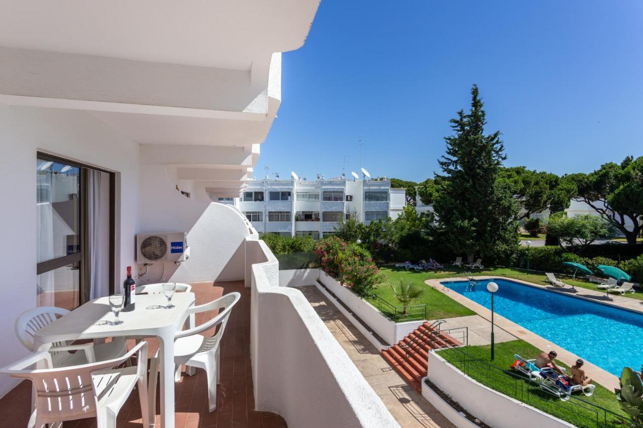 Apartmán Host Wise - Bright Cozy Flats W Terrace & Pool Quarteira Exteriér fotografie