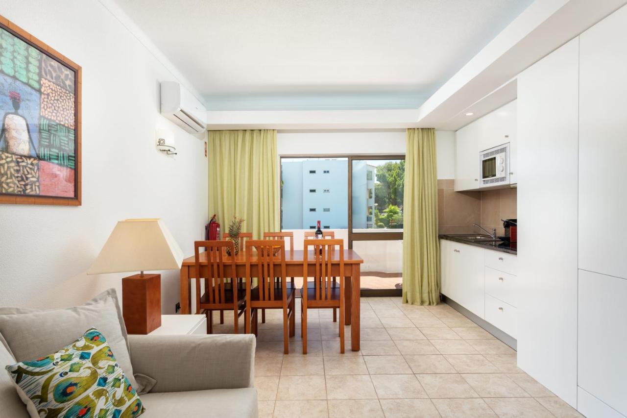 Apartmán Host Wise - Bright Cozy Flats W Terrace & Pool Quarteira Exteriér fotografie