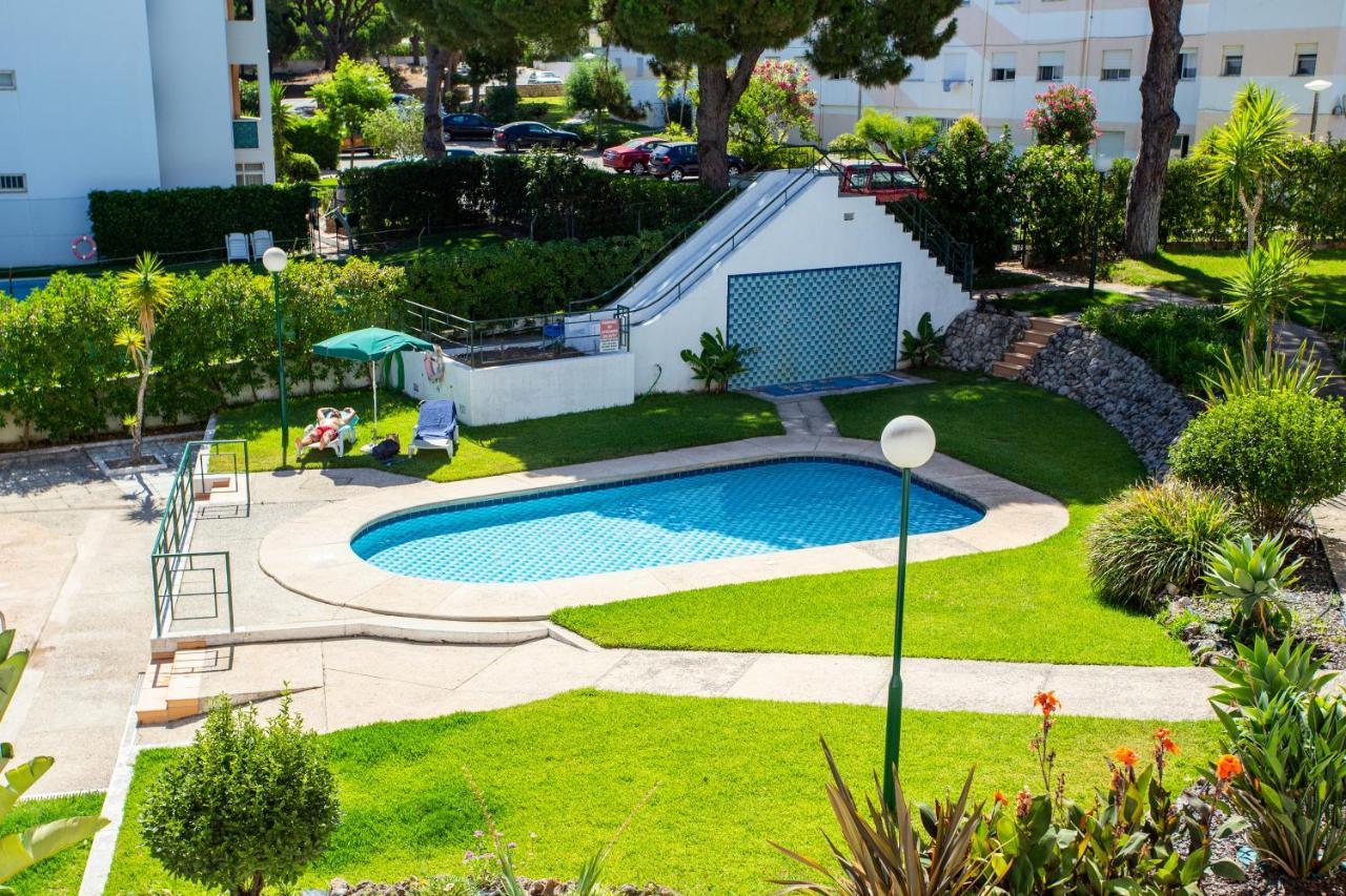 Apartmán Host Wise - Bright Cozy Flats W Terrace & Pool Quarteira Exteriér fotografie