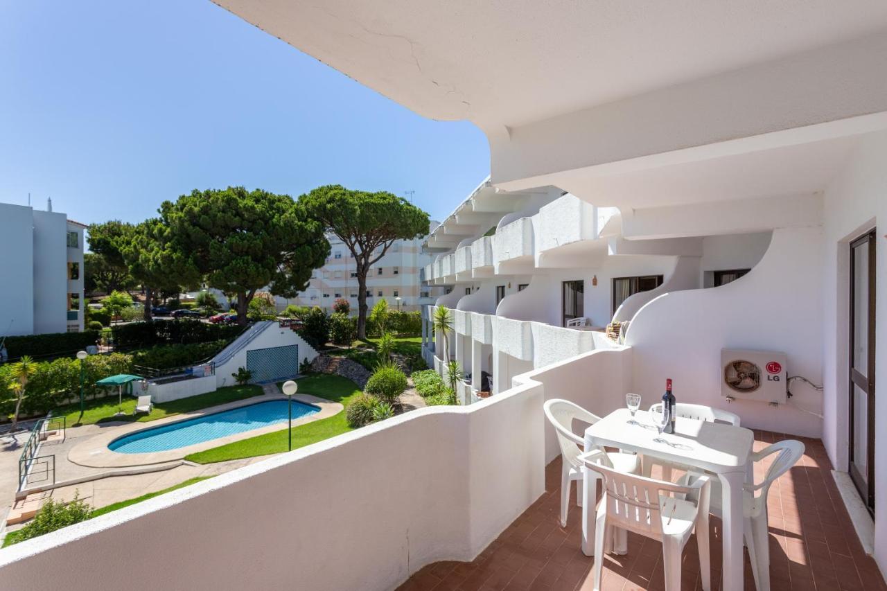 Apartmán Host Wise - Bright Cozy Flats W Terrace & Pool Quarteira Exteriér fotografie