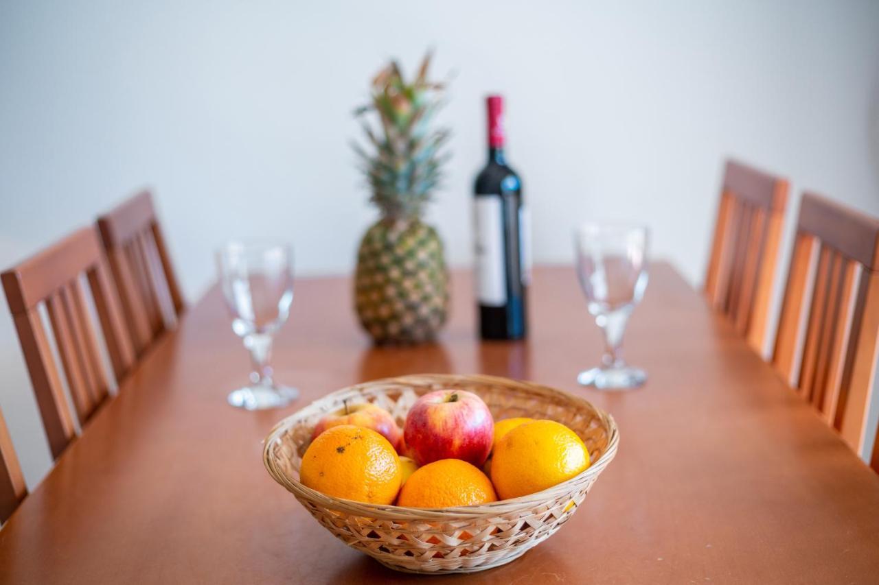 Apartmán Host Wise - Bright Cozy Flats W Terrace & Pool Quarteira Exteriér fotografie
