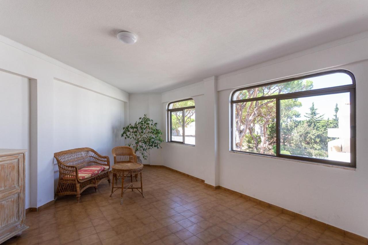 Apartmán Host Wise - Bright Cozy Flats W Terrace & Pool Quarteira Exteriér fotografie